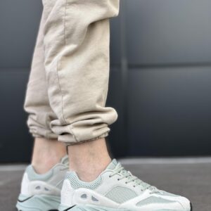 Чоловічі кросівки