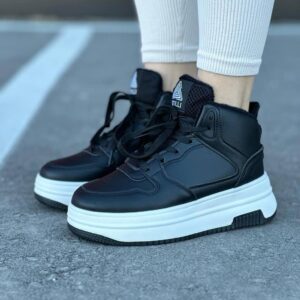 Кросівки зимові