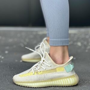 жіночі кросівки