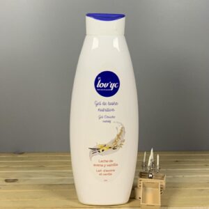 Гель для душу Lov`yc вівсяне молоко та ваніль - 750 мл.