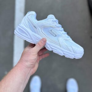 Чоловічі кросівки