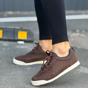 ЖІНОЧІ КРОСІВКИ