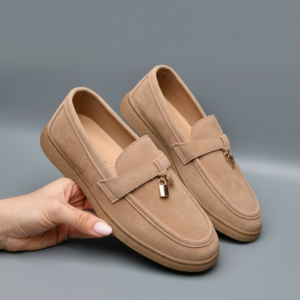 ЖІНОЧІ ЛОФЕРИ