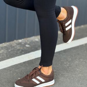 ЖІНОЧІ КРОСІВКИ