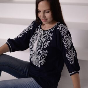 "Хвиля" жіноча вишиванка у темно-синьому кольорі