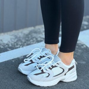 ЖІНОЧІ КРОСІВКИ