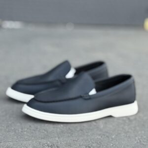 Чоловічі кросівки